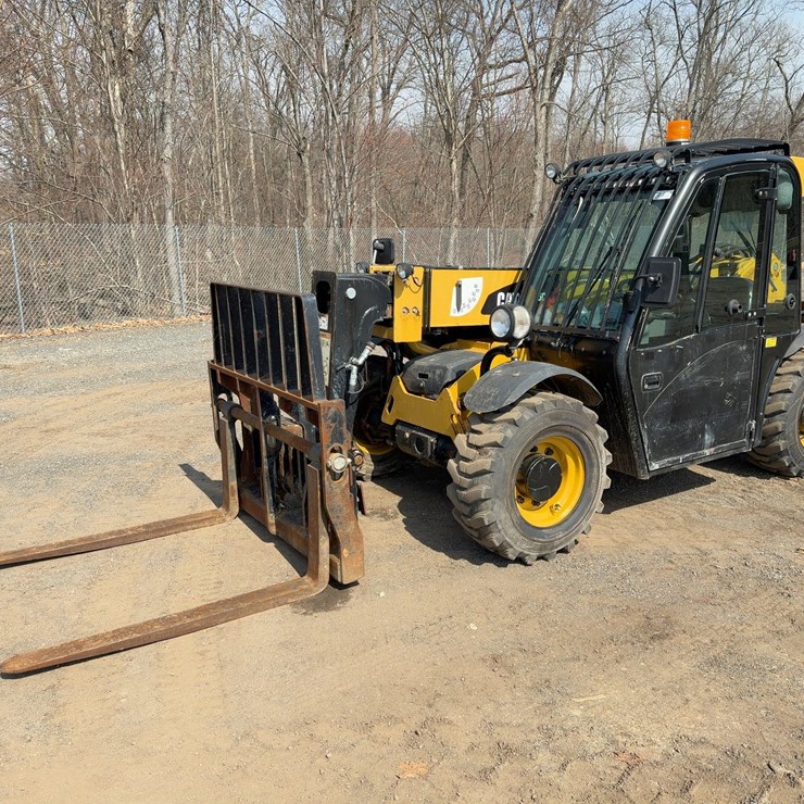 2018 CATERPILLAR TH255C