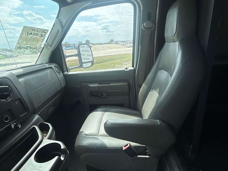 2012-ford-e450-image-18