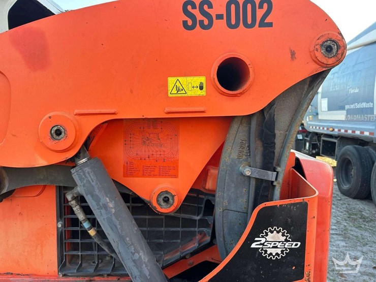 2016-kubota-ssv75-image-20