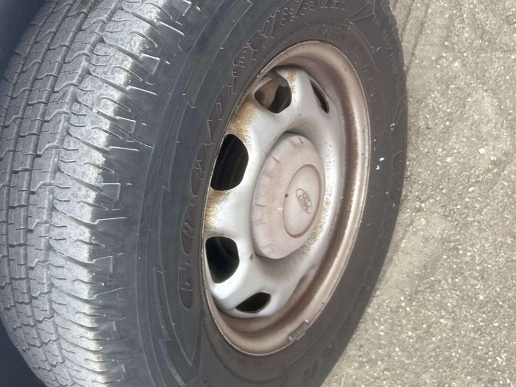 2017-ford-f150-image-24