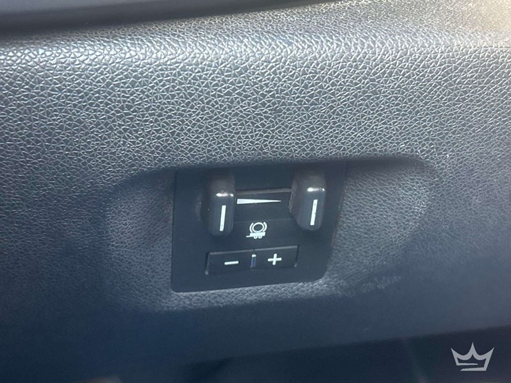 2013-gmc-sierra-2500-image-25