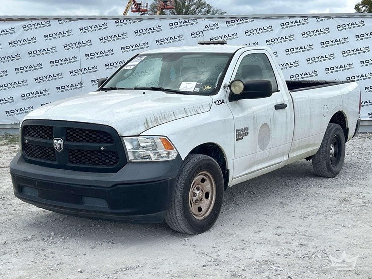 2019-dodge-1500-image-1