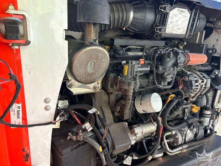 2023-bobcat-t595-image-14