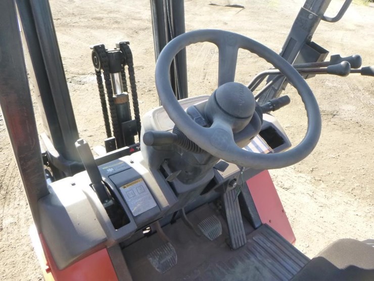 toyota-7fguc20-forklift-image-17