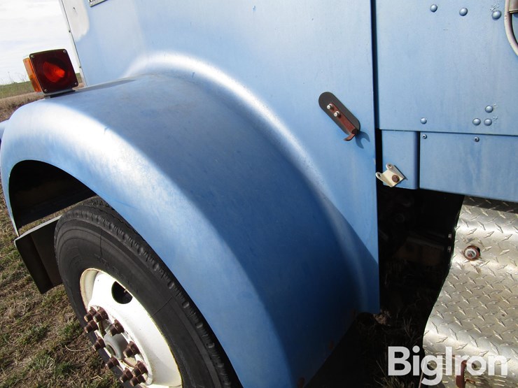 1984-cummins-855-image-11