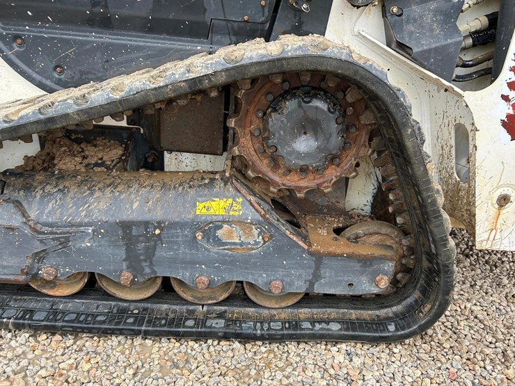 2020-bobcat-t66-image-19