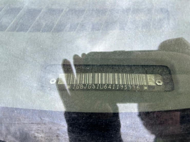 2004-utility-van-image-31