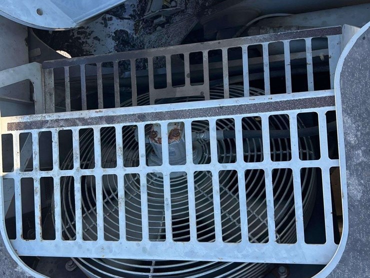 2004-gradall-xl3100-image-27