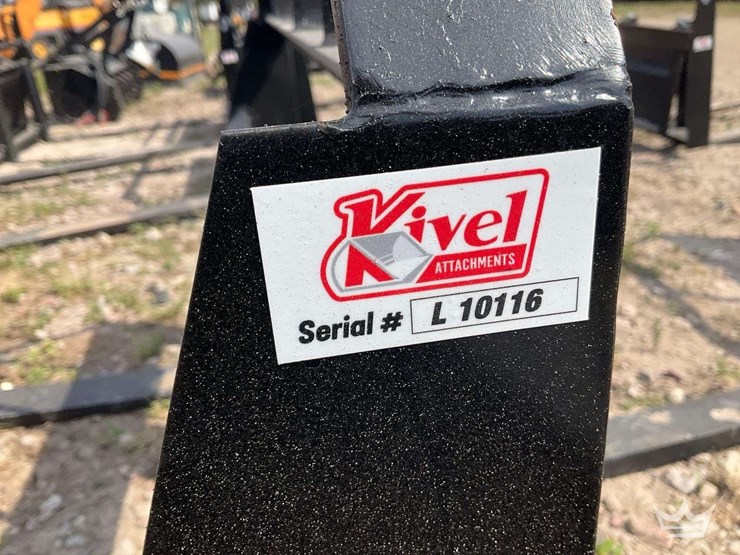 kivel-48in-forks-and-frame-skid-steer-attachment-image-4