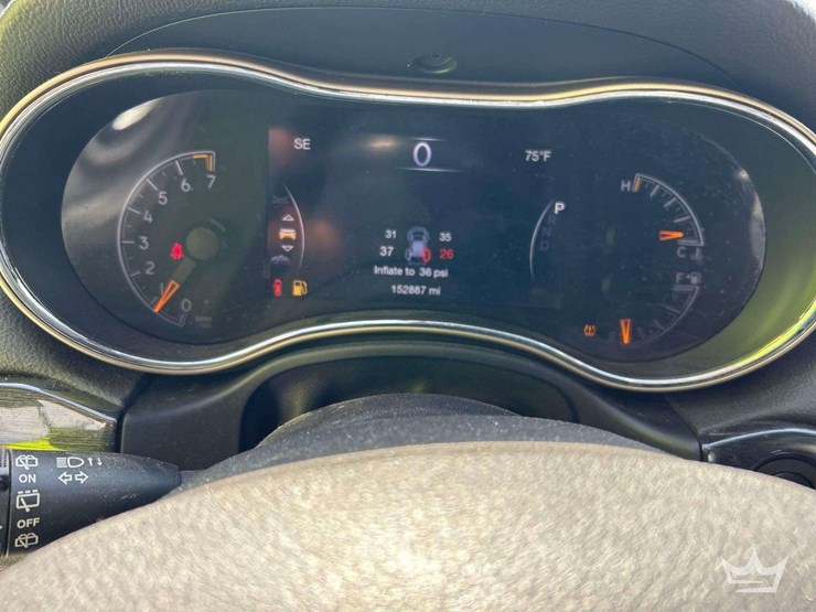 2016-jeep-grand-cherokee-image-11