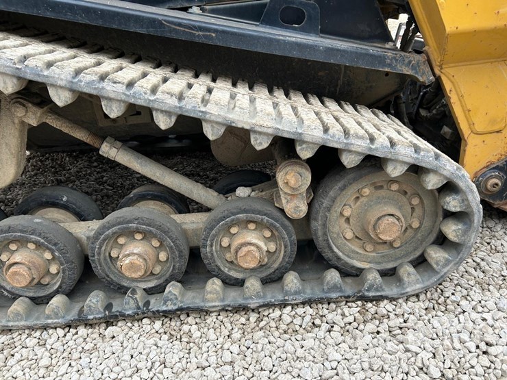 2018-asv-posi-track-vt70-image-14