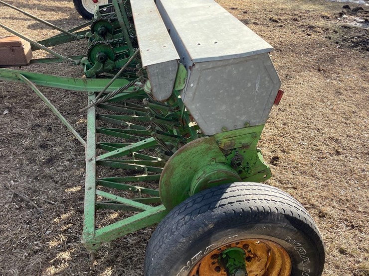 john-deere-grain-drill-image-13