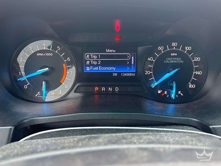 2017-ford-explorer-image-16