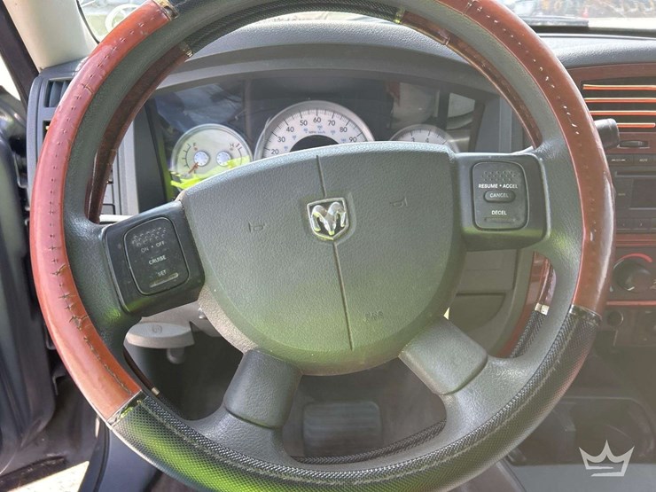 2005-dodge-dakota-image-13