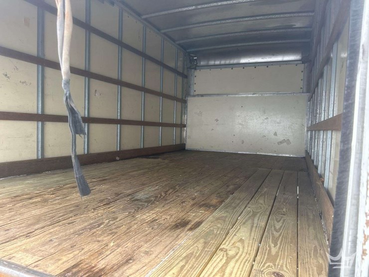 2012-ford-e350-image-15