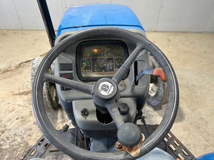 new-holland-tn55-image-19