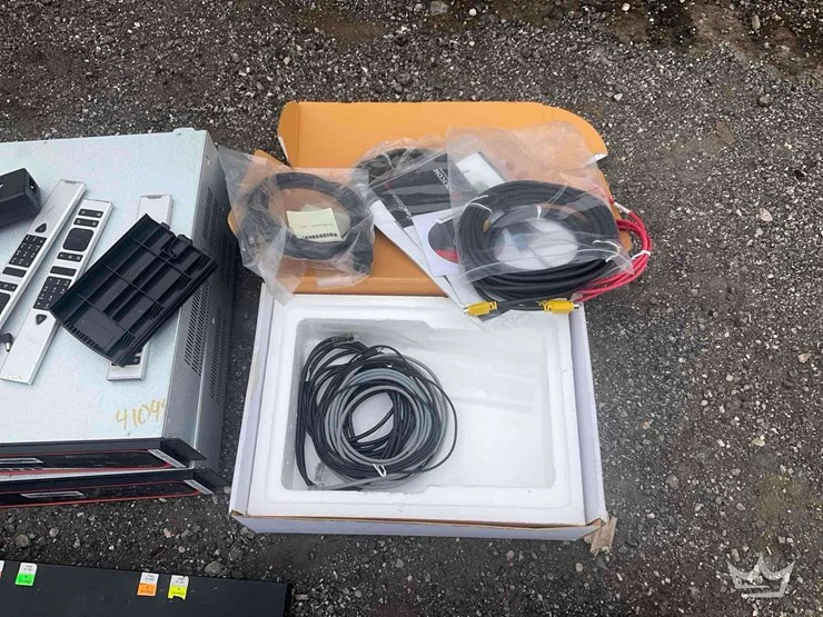 miscellaneous-office-and-server-tech-image-10