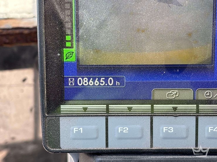 2020-komatsu-pc210-lc-image-6