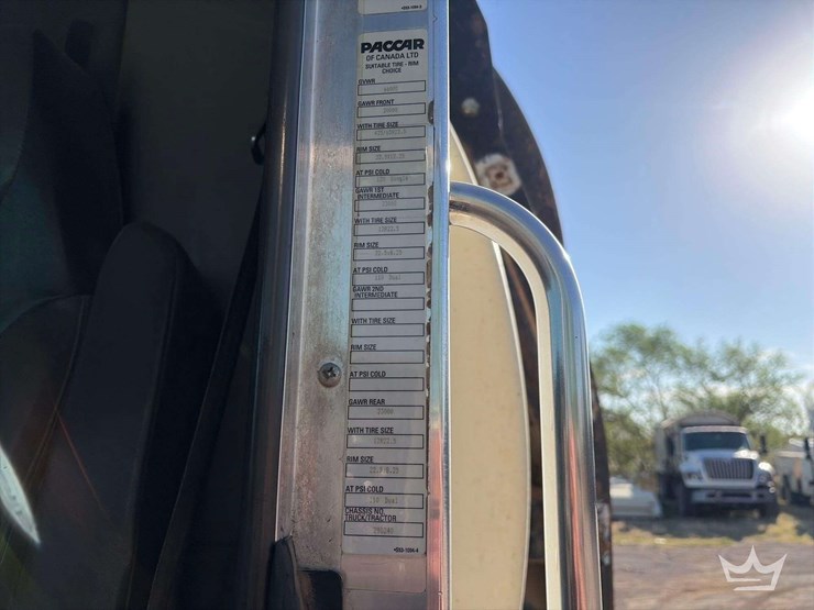 2011-kenworth-t400-image-13