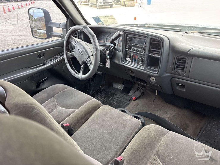 2007-chevrolet-silverado-3500-image-29