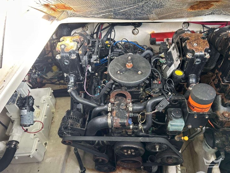 2006-sea-ray-sundancer-31ft-boat-w/-loadmaster-28ft-tri-axle-boat-trailer-image-8