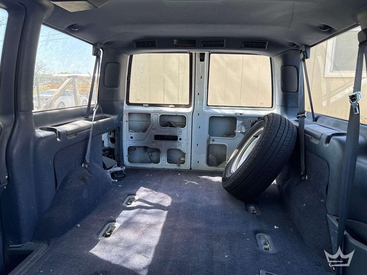 2000-chevrolet-astro-image-18