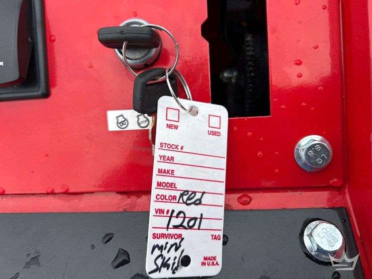 2025-ht360w-mini-stand-on-track-loader-skid-steer-image-17