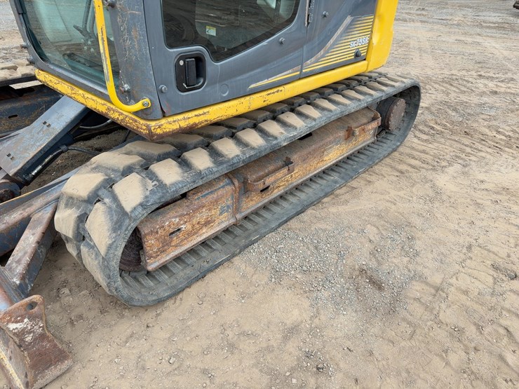 2017-kobelco-sk75sr-3e-image-23