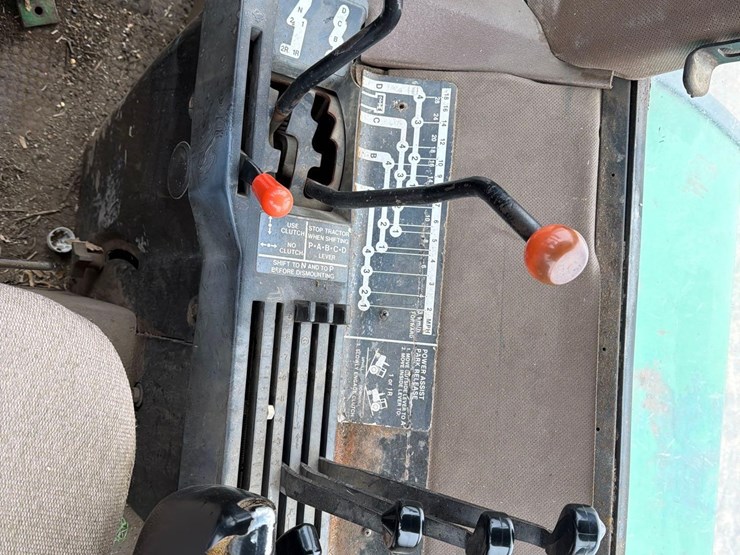 john-deere-4650-image-33