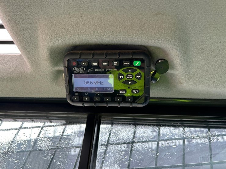 2022-new-holland-c362-image-28