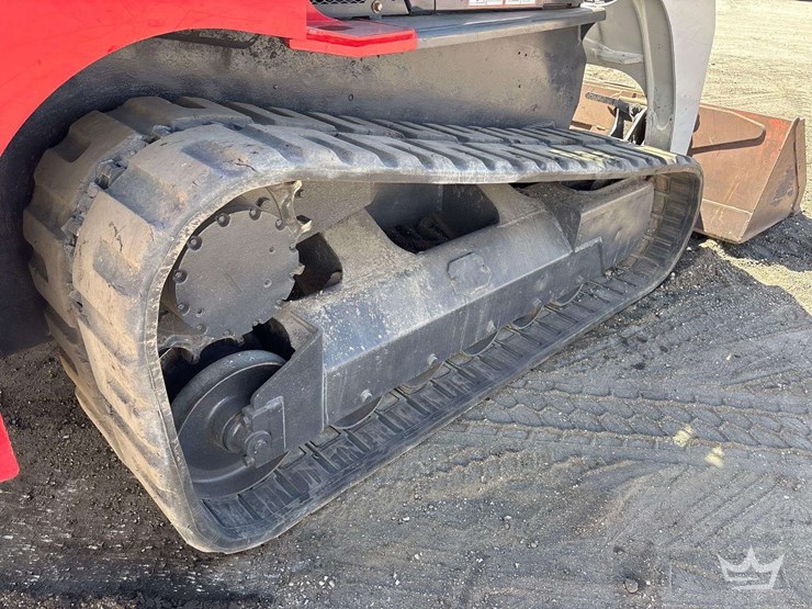 2011-takeuchi-tl250-image-22