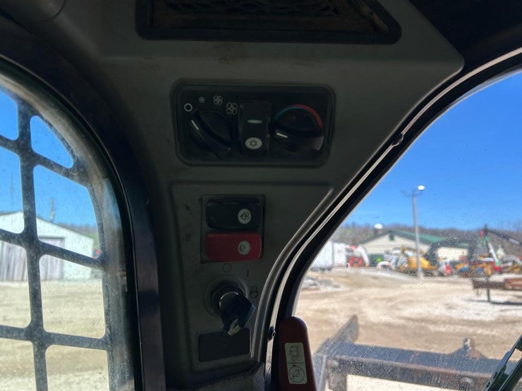 caterpillar-299d2-xhp-image-24