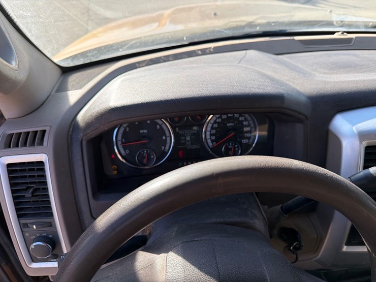 2011-dodge-ram-2500-image-44