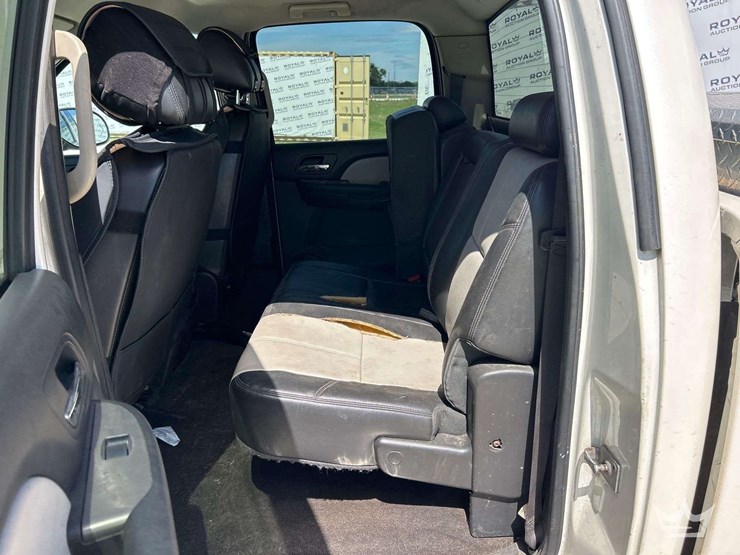 2012-gmc-sierra-1500-image-19