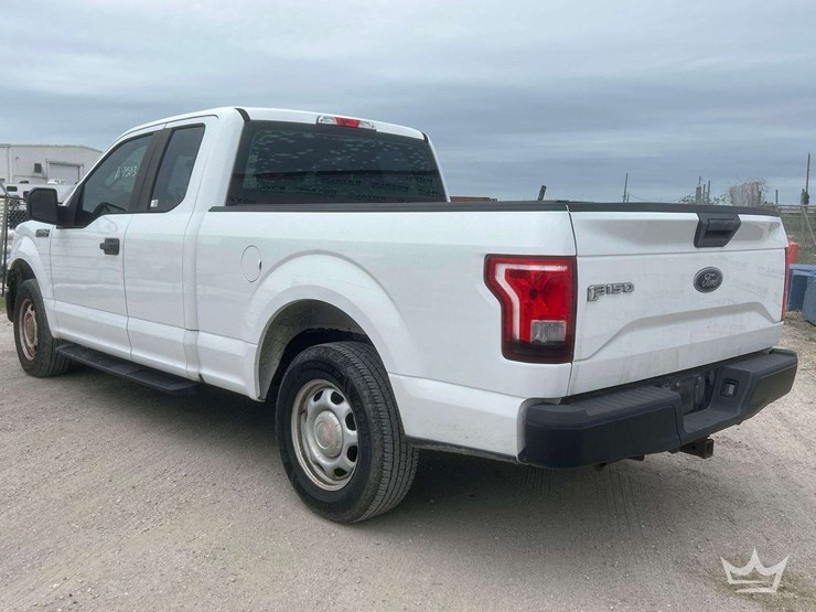 2017-ford-f150-image-4