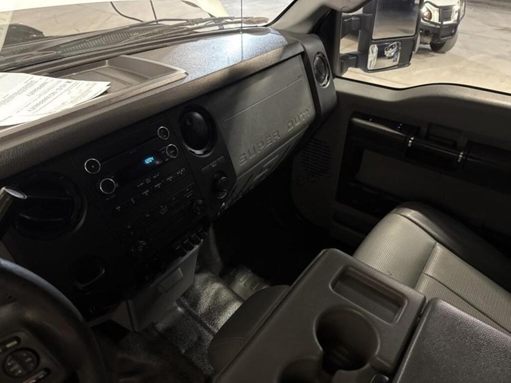 2016-ford-f350-image-21