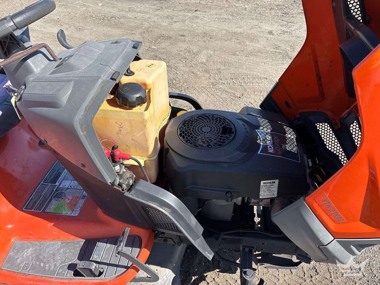 2012-husqvarna-yth21k46-46in.-riding-lawn-mowers-image-16