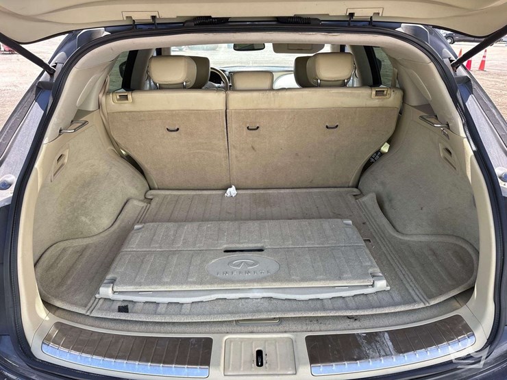 2009-infiniti-fx35-image-6