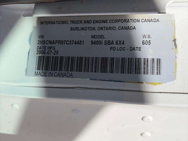 2007-international-9400i-t/a-sleeper-cab-truck-tractor-image-5