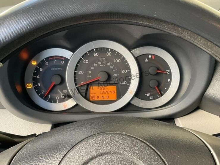 2012-toyota-rav4-image-18