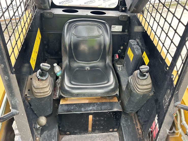 2023-asv-rt-25-posi-track-compact-track-loader-skid-steer-image-12