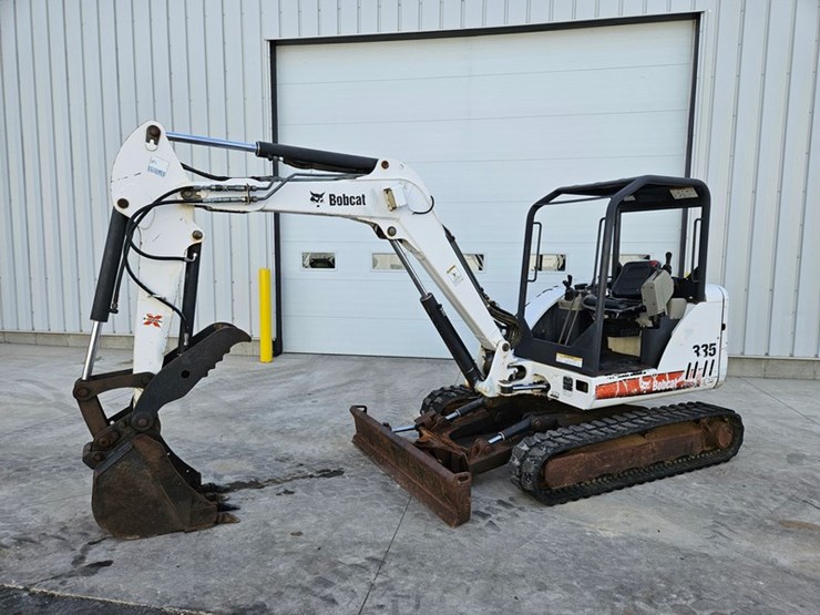 bobcat-335-image-1