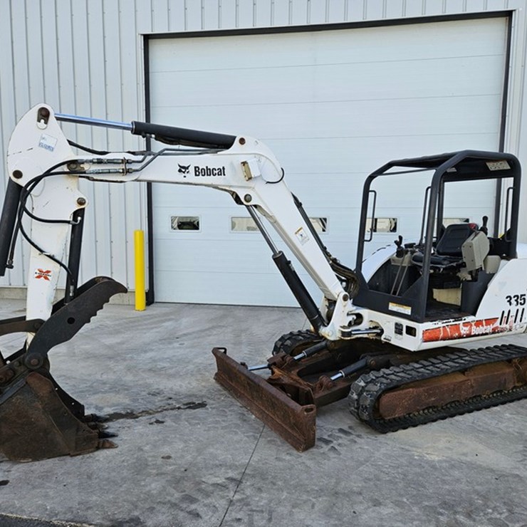 BOBCAT 335