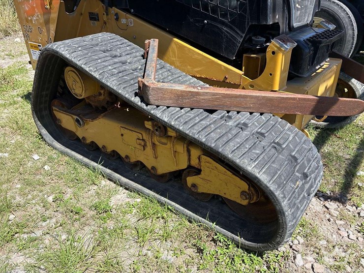 2021-caterpillar-279d3-image-8