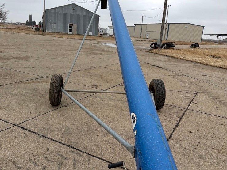 sac-8”-x-30ft-manure-load-stand-image-13