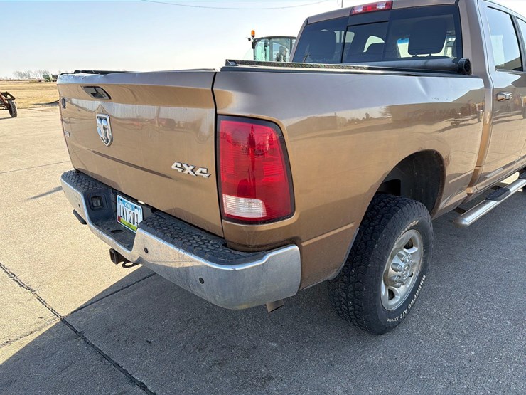 2011-dodge-ram-2500-image-19