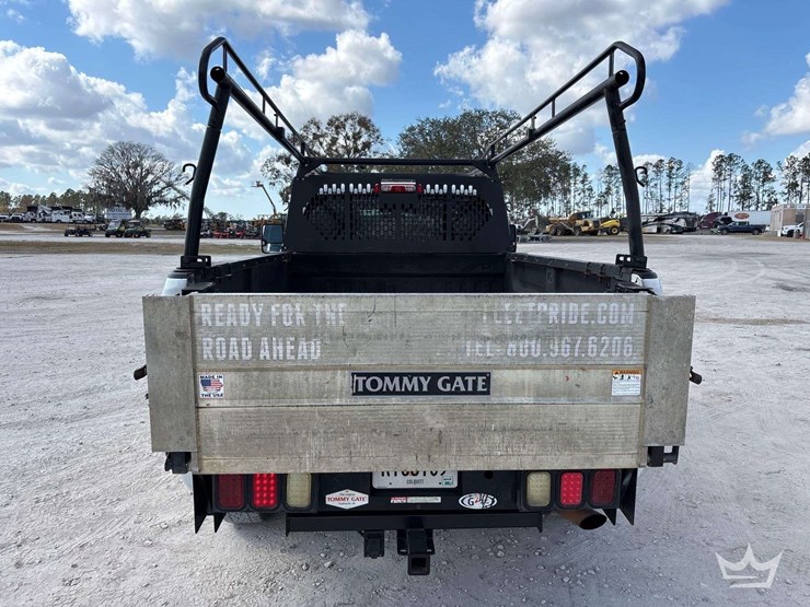 2019-chevrolet-silverado-2500hd-image-30