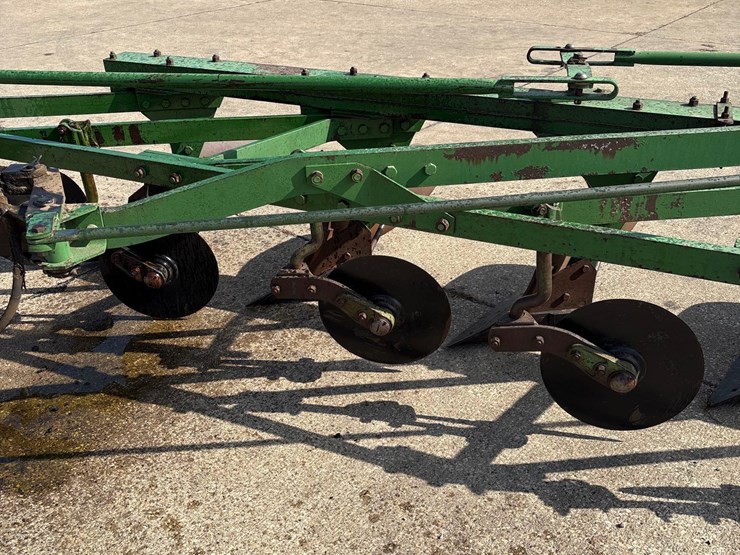 john-deere-5-image-16