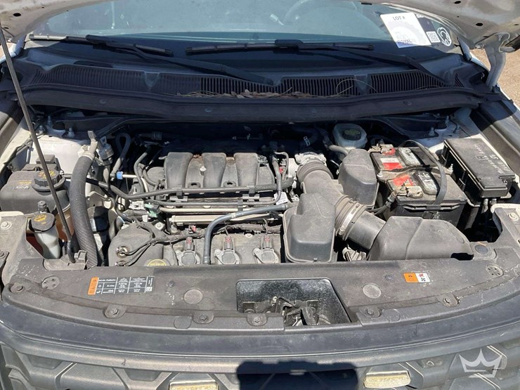 2016-ford-explorer-image-8