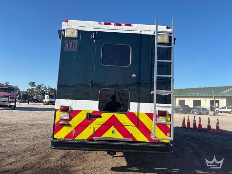 2013-chevrolet-step-van/-command-center-image-24